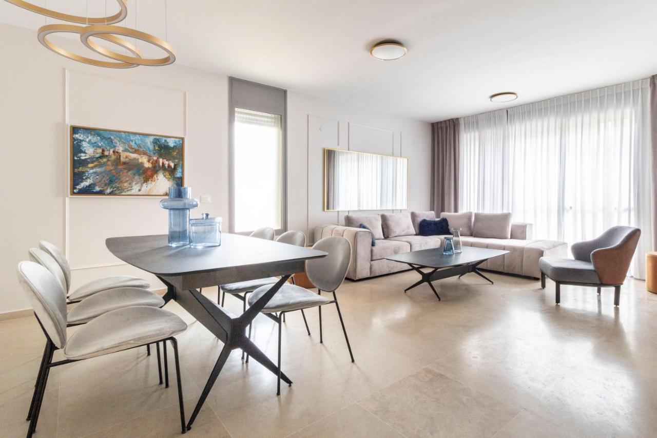 The Haneviim Suites - Isrentals Jeruzsálem Kültér fotó