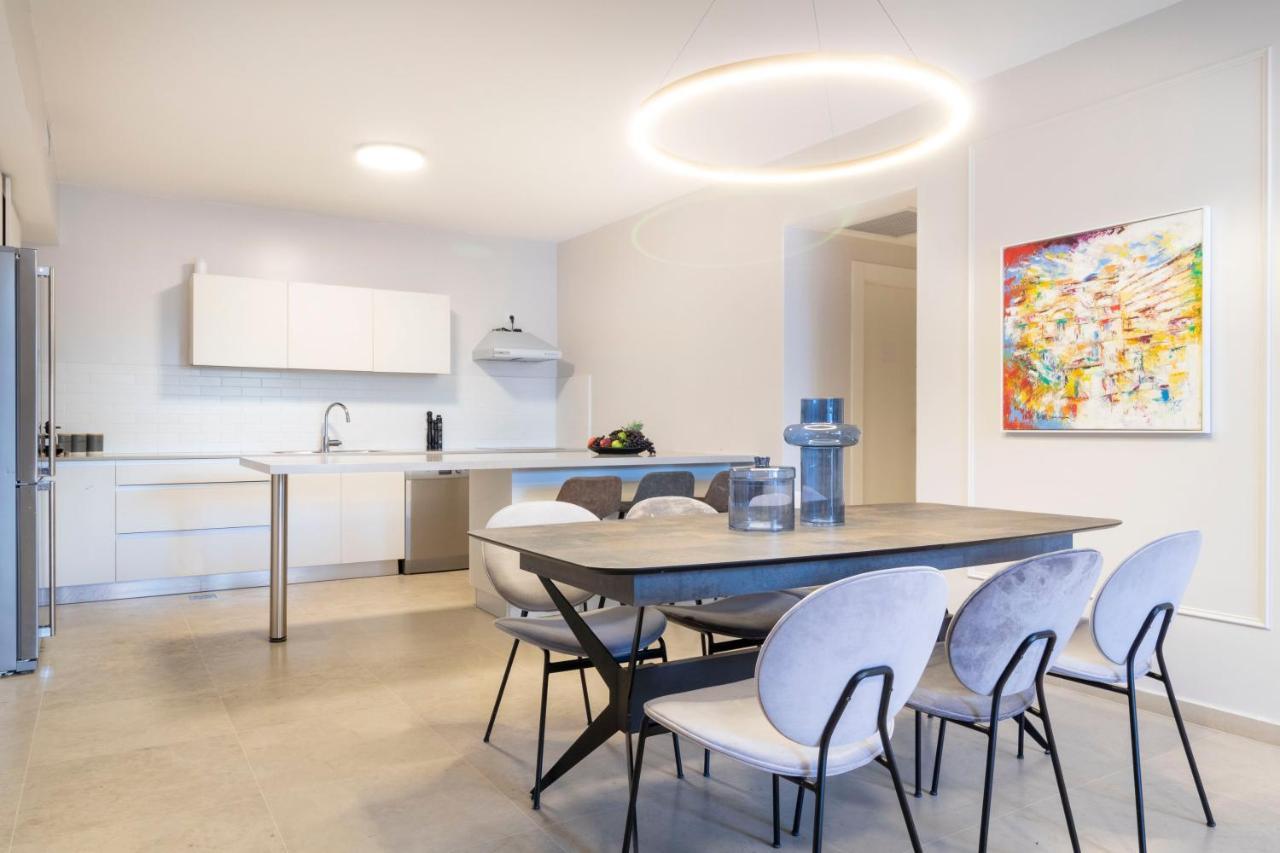 The Haneviim Suites - Isrentals Jeruzsálem Kültér fotó