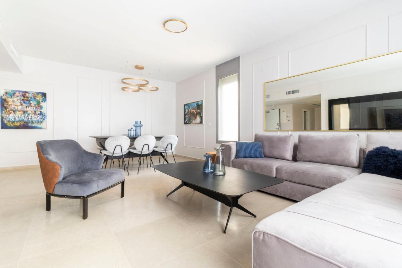 The Haneviim Suites - Isrentals Jeruzsálem Kültér fotó