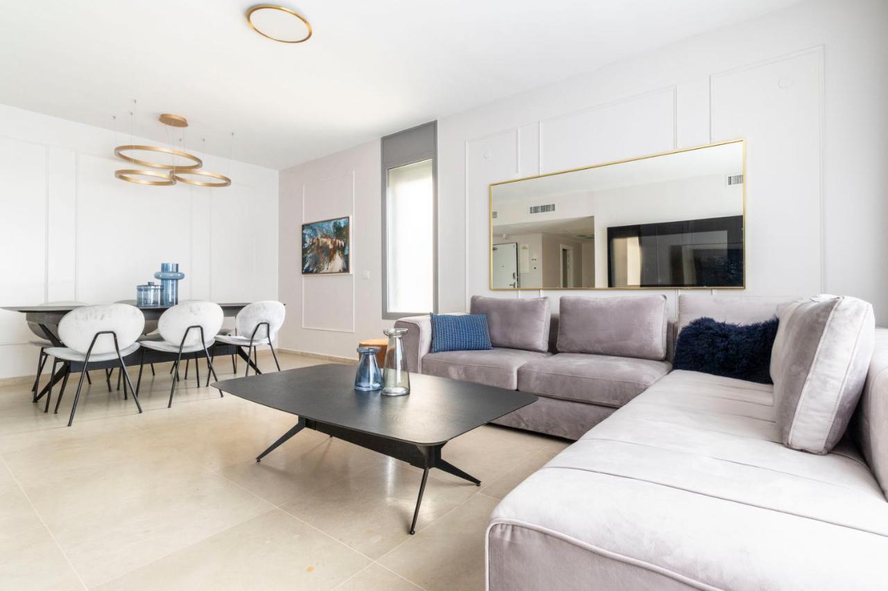 The Haneviim Suites - Isrentals Jeruzsálem Kültér fotó